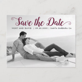 Cartão Postal Casamento com script moderno Burgundy Salve a foto