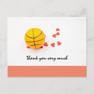 Cartão Postal Casamento de basquete com coração vermelho apaixon