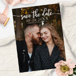 Cartão Postal Casamento De Caligrafia Elegante Salva A Foto Da D<br><div class="desc">O Casamento Da Caligrafia Elegante Salva O Cartão-Postal Da Fotografia De Data</div>