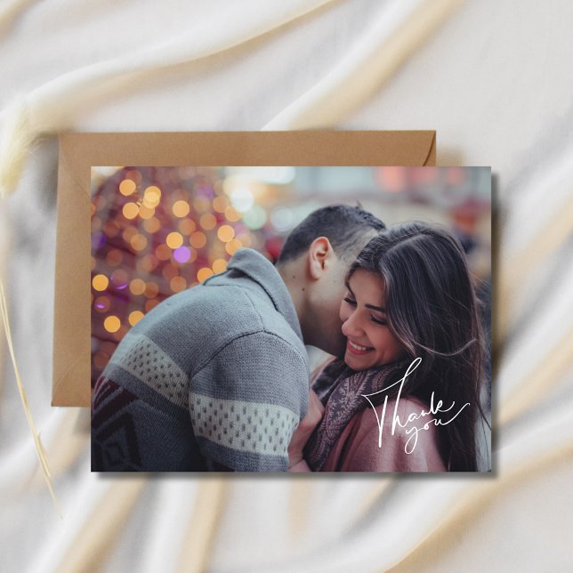 Cartão Postal Casamento de Fotos de Script Moderno Obrigado (Modern Script Photo Wedding Thank You Postcard)