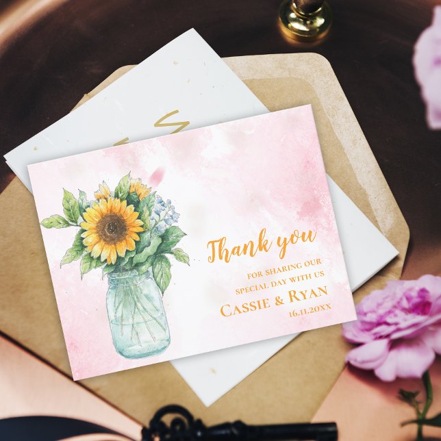 Cartão Postal Casamento Rustic Sunflower Mason Jar Obrigado (Rustic Sunflower Mason Jar Wedding Thank You Postcard)