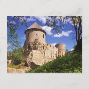 Cartão Postal Castelo de Cesis no centro da Letônia.