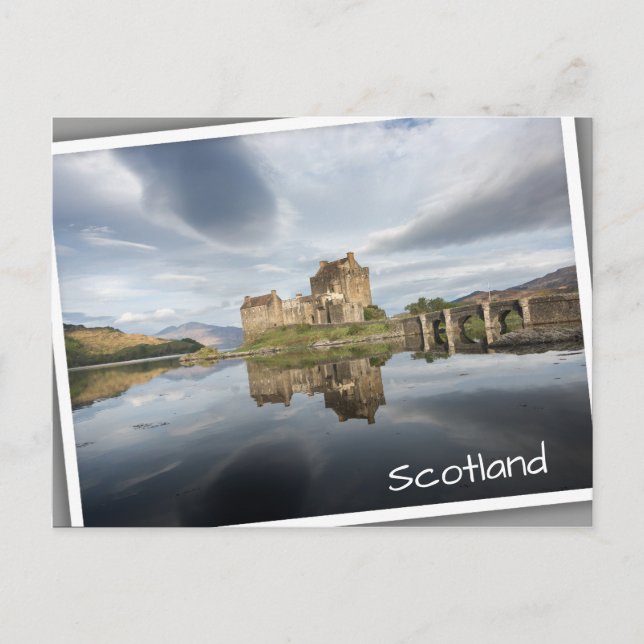Cartão Postal Castelo de Eilean Donan com reflexo na Escócia (Frente)