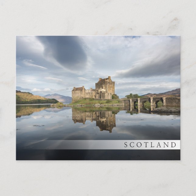 Cartão Postal Castelo de Eilean Donan com reflexo na Escócia (Frente)