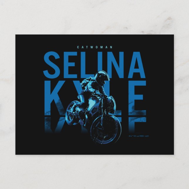Cartão Postal Catwoman Selina Kyle Motorcycle (Frente)
