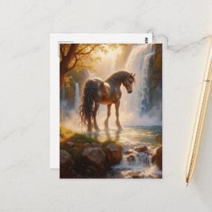 Cartão Postal Cavalo Marrom Deslumbrante na Cachoeira