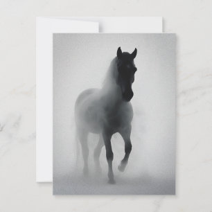 Cartão Postal Cavalo Negro Misterioso Emergindo da Névoa