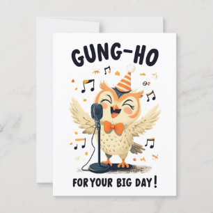 Cartão Postal Celebração de Aniversário do Owl Gung-Ho Design de