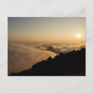 Cartão Postal Cena do sol na montanha China Huang