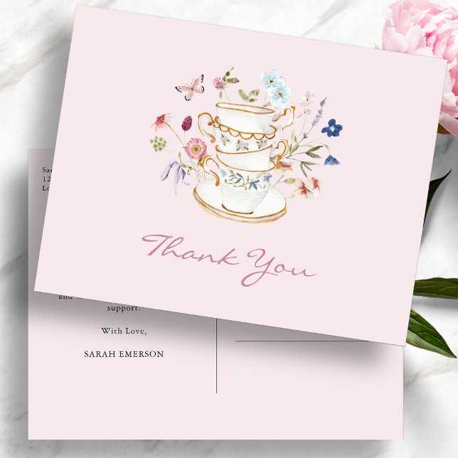 Cartão Postal Chá de panela do Tea Party Rosa (Pink Wildflower Tea Party Bridal Shower Postcard with Butterfly by Painted Paperie
)