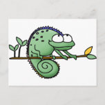 Cartão Postal Chameleon Cute Funny<br><div class="desc">Este Engraçado Camaleão Verde é o presente perfeito para fãs de lagartos. Está feliz num galho,  só esperando um fã de camaleão aparecer. Excelente também para fãs de iguanas e lagartixa!</div>