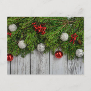 Cartão Postal Charme Rustic Holiday: Pine, Holly & Baubles