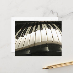 Cartão Postal Chaves de Piano com abstrato Warped