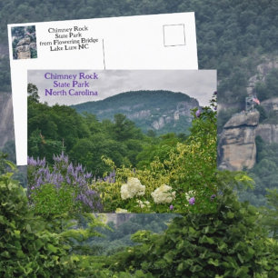 Cartão Postal Chimney Rock a partir de Flowering Bridge Lake Lur