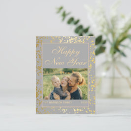 Cartão Postal Cinza de Fotografia de Ano Novo com Brilho Dourado