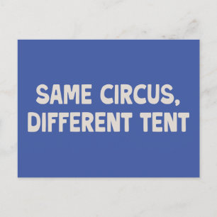 Cartão Postal Citação da Família Engraçada Mudamos Novo Endereço