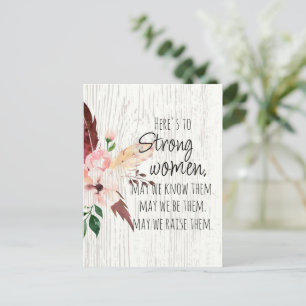 Cartão Postal Citação de Mulheres Fortes Floral Pena Efeito de M
