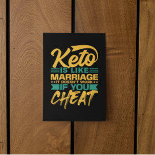 Cartão Postal Citação engraçada de trapaça na dieta cetogênica