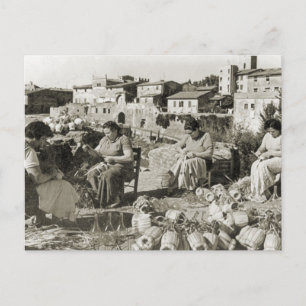 Cartão Postal Cobrir de garrafas de fazer de vinho Chianti