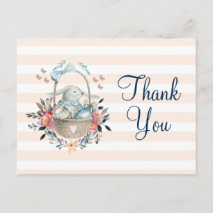 Cartão Postal Coelho em uma cesta com Ovos Agradecimento da Fest