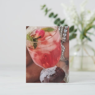 Cartão Postal Colagem de Mídia Mista 'Bebida de Rosa e Joias'