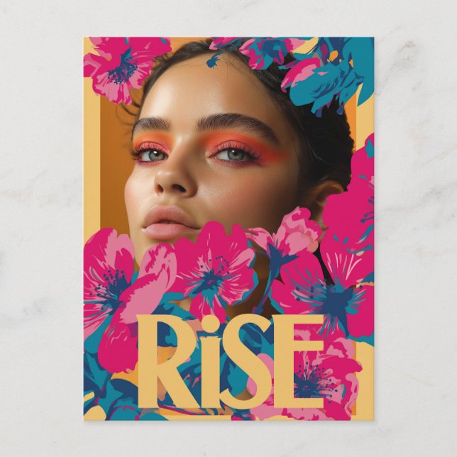 Cartão Postal Colagem de uma mulher com flores vibrantes (Frente)