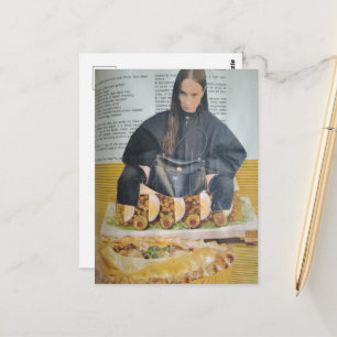 Cartão Postal Colagem Surrealista de Mulher Sentada em Alimentos