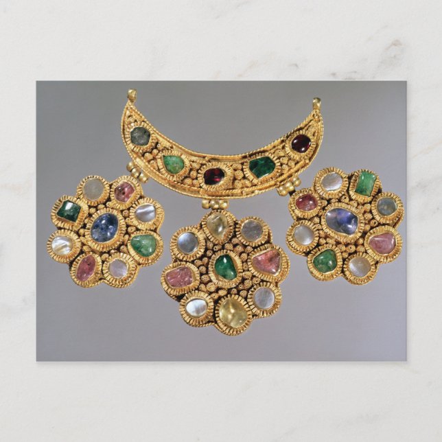 Cartão Postal Colar em forma crescente com pingentes (Frente)