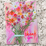 Cartão Postal Colorida Buquê Daisy Obrigado<br><div class="desc">Personalize este cartão com um nome especial e o seu próprio texto no verso! Procure mais no meu compro!</div>