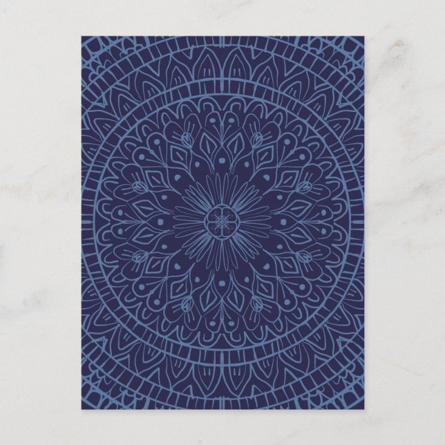 Cartão postal com design de mandala azul profundo (Frente)