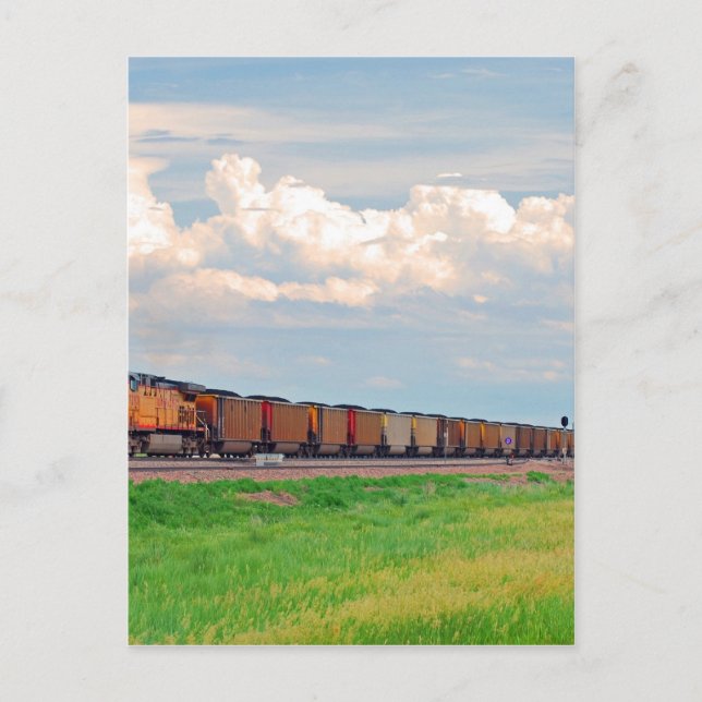 Cartão Postal comboio com muitos carros (Frente)