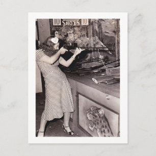 Cartão Postal Coney Island, NY Mulher na Galeria de Fotos