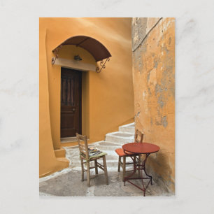Cartão Postal Configuração de mesa na calçada, Chania, Creta, Gr