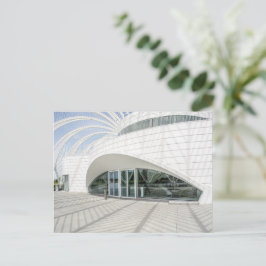 Cartão Postal Construção branca futurista moderna