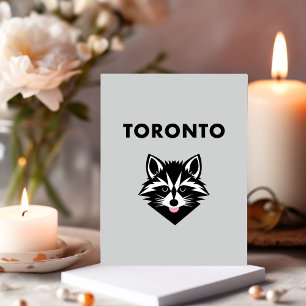 Cartão Postal Cor-de-luz engraçada - Mocking Toronto Raccoon