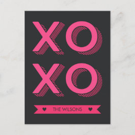 Cartão Postal Corações XOXO Rosa e Fundo Escuro