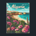 Cartão Postal Costa do Algarve<br><div class="desc">Escapar para a costa do Algarve, que está a tirar o fôlego, com a nossa ilustração de viagem. Essa peça encantadora captura a essência da felicidade costeira, onde penhascos ouros encontram-se as águas azuis do oceano Atlântico. Mergulhe na beleza tranquila das praias isoladas, nas charmosas aldeias de pesca e no...</div>
