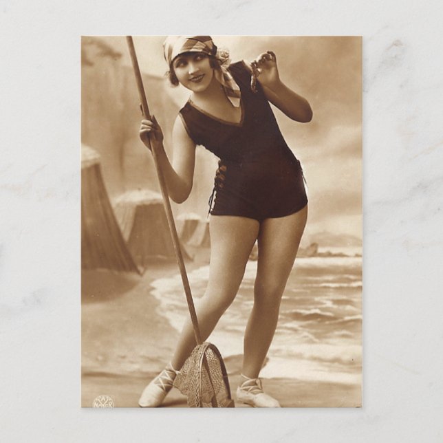 Cartão Postal Coy Cutie (Frente)