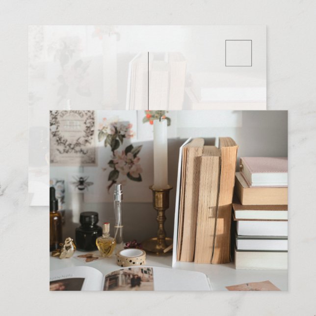 Cartão Postal Cozy Vintage Desk Aesthetic (Frente/Verso)