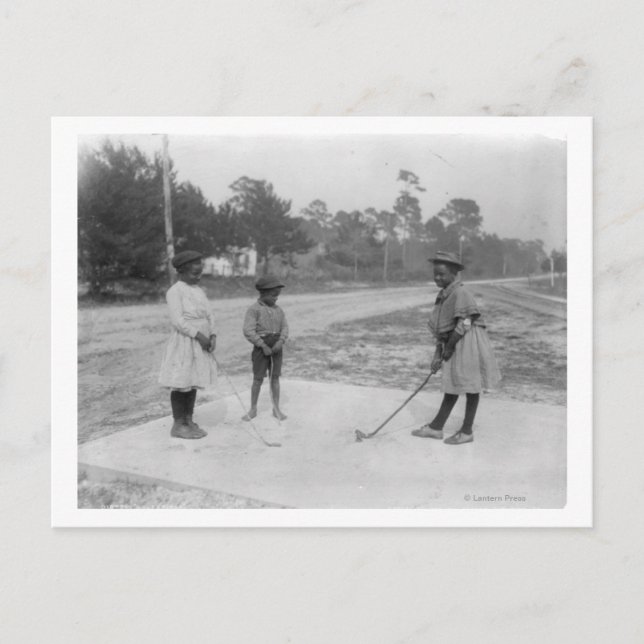 Cartão Postal Crianças Negras Tocando Foto De Golfe (Frente)