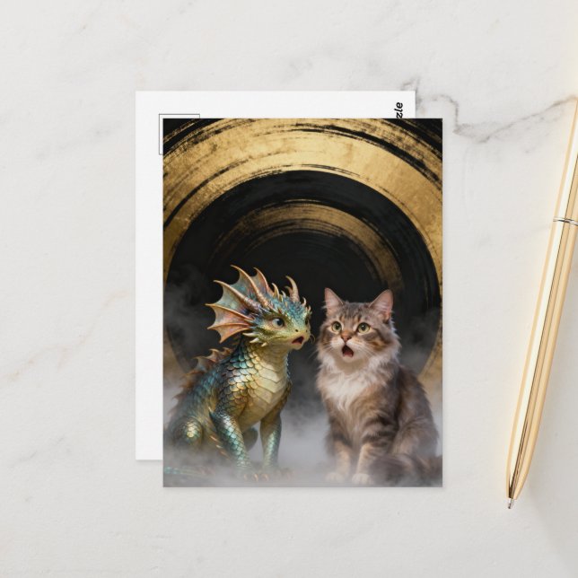 Cartão Postal Criaturas Mitológicas de Gato-Dragão Surpreendidas (Frente/Verso In Situ)