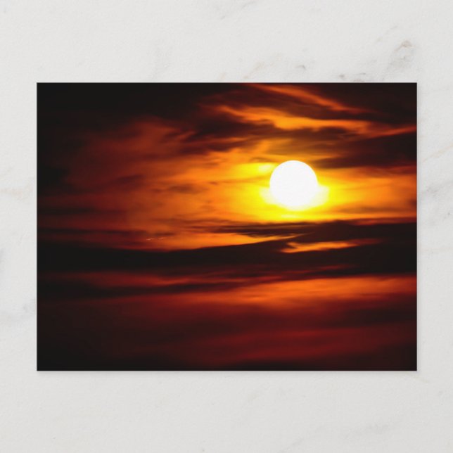 Cartão Postal Crimson Sky em Dusk (Frente)