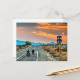 Cartão postal da rota 66 de viagem com motocicleta