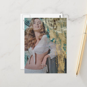 Cartão Postal Dama retrô com colar de pérolas Colagem de mídia m