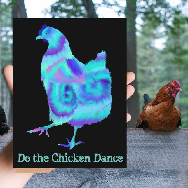 Cartão Postal Dança de frango Engraçada Arte Animal Colorida (Do the chicken dance quote with cute colorful hen farm animal art greeting postcard)