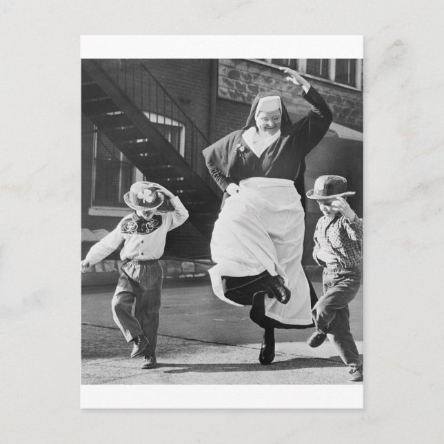 Cartão Postal Dançando o dia fora (Frente)