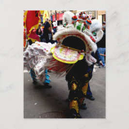 Cartão Postal Dançarino Leão Chinês Branco, com a cabeça virada
