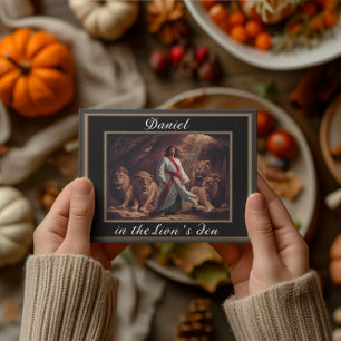 Cartão Postal Daniel de pé na cova dos leões cartão-postal preto