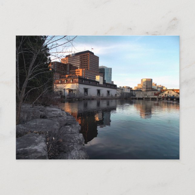 Cartão Postal De Antigo a Novo - Edifícios Waterfront Hull Quebe (Frente)