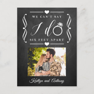 Cartão Postal De Anúncio Adiamento de Casamento de Seis Pés Diferente da Da